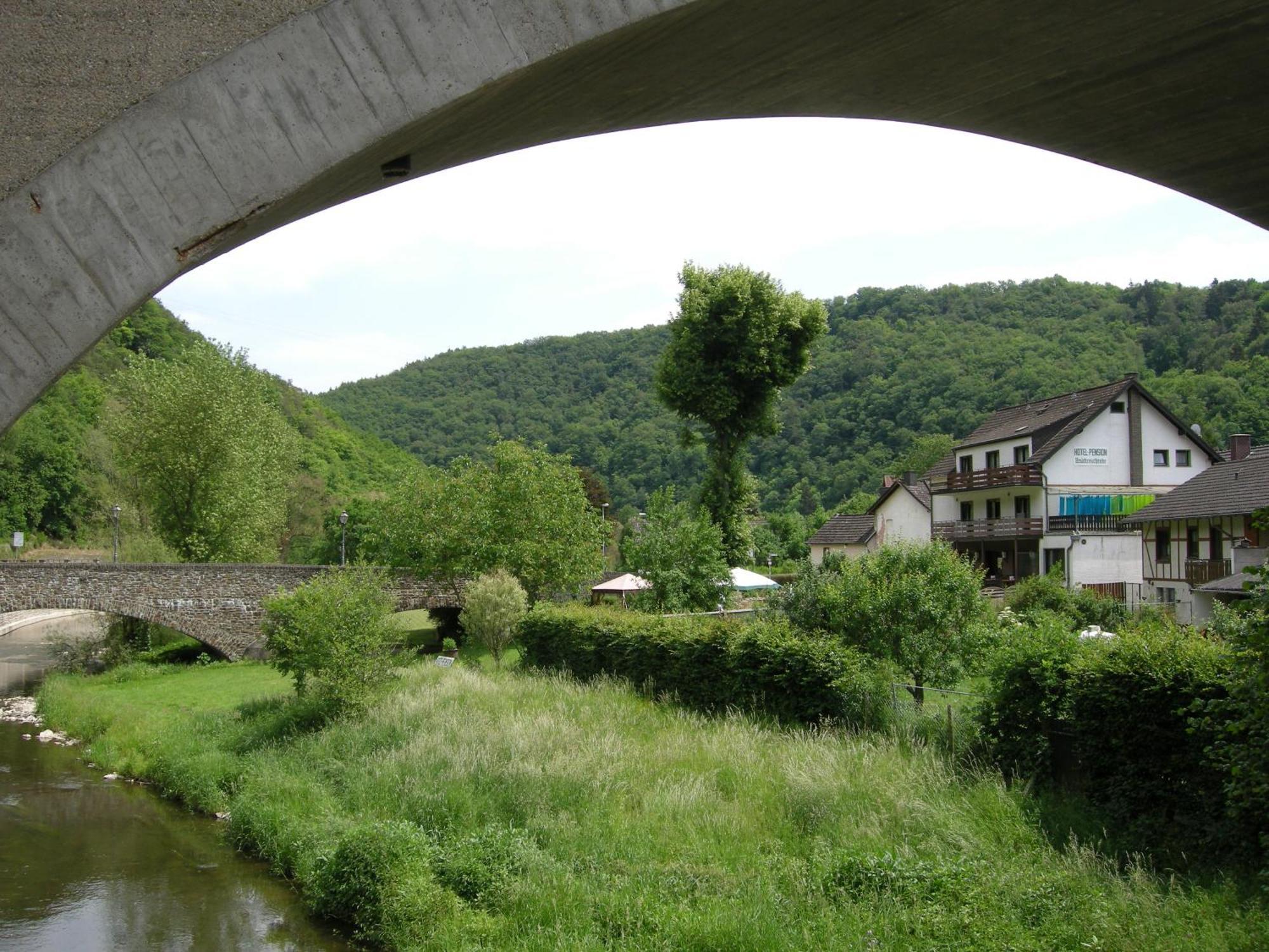 Fuchshofen Bed&Breakfast Eifelpension Brueckenschenke المظهر الخارجي الصورة
