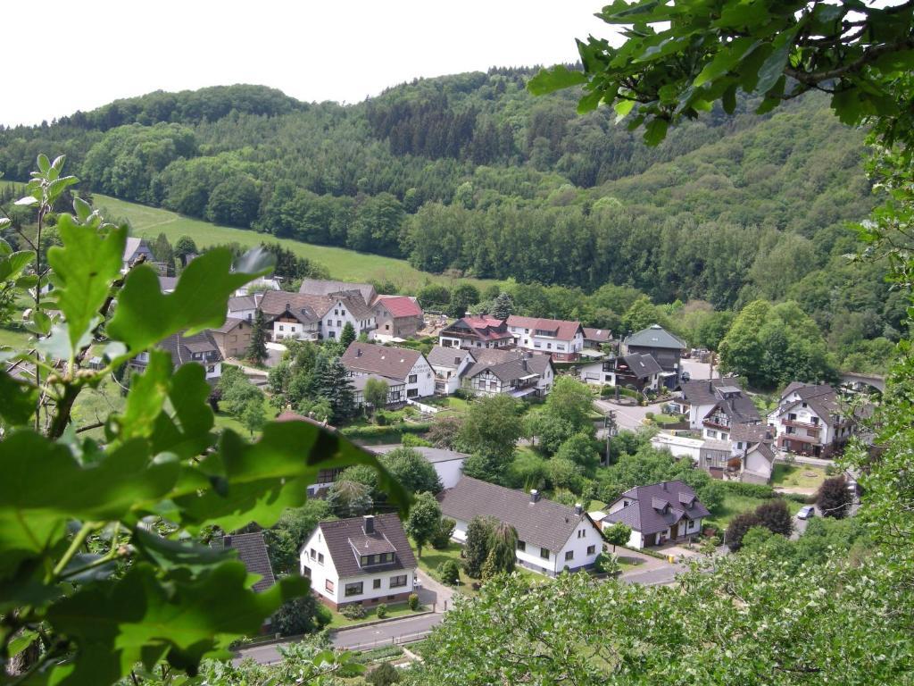 Fuchshofen Bed&Breakfast Eifelpension Brueckenschenke المظهر الخارجي الصورة